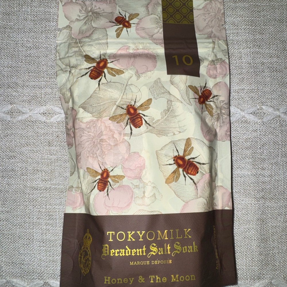 Tokyomilk Honey and the Moon Bath Soak